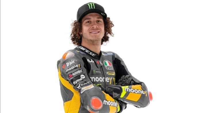 cerita_marco_bezzecchi_murid_valentino_rossi_jadi_pebalap_setelah_beli_sebuah_helm