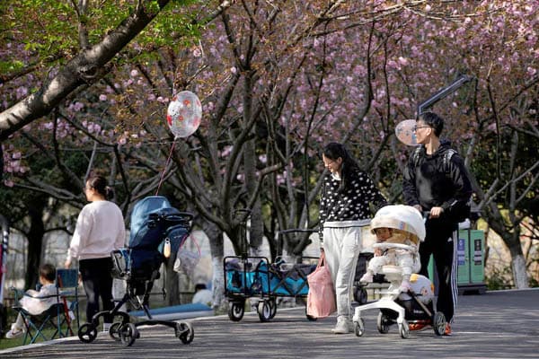 china_tawarkan_kelonggaran_pekerjaan_bagi_wanita_yang_baru_melahirkan