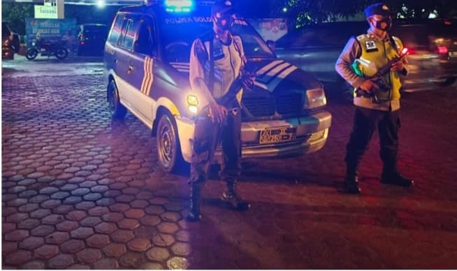 cipta_kamtibmas_polsek_dolok_merawan_gelar_patroli_rutin_di_ruas_jalinsum
