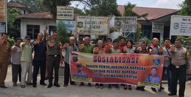 ciptakan_kampung_bersinar_polres_siantar_penyuluhan_bahaya_narkoba
