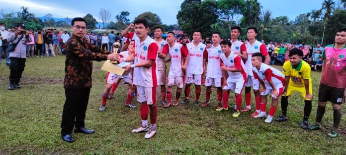 club_bakti_jaya_menang_lewat_adu_pinalti_di_grand_final_pasi_cup_dairi_ke_xxix