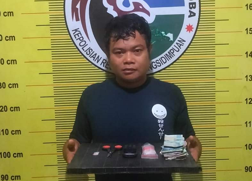coba_buang_barang_bukti_pemilik_sabu_diringkus_di_sidimpuan