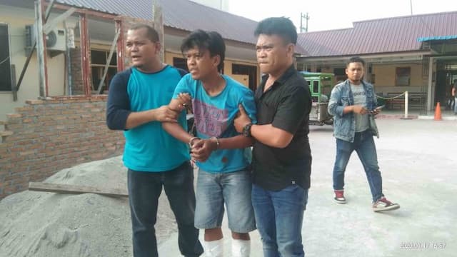 coba_kabur_polisi_tembak_wahyu