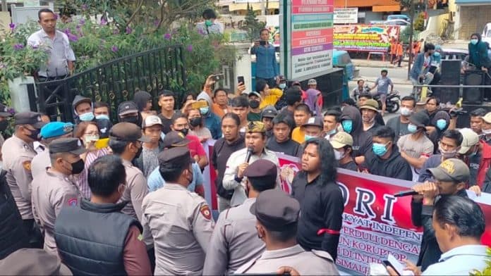 cori_desak_kejari_karo_usut_tuntas_dugaan_kasus_korupsi