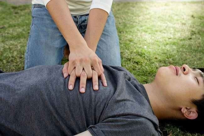 cpr_ampuh_selamatkan_jiwa_orang_yang_henti_jantung