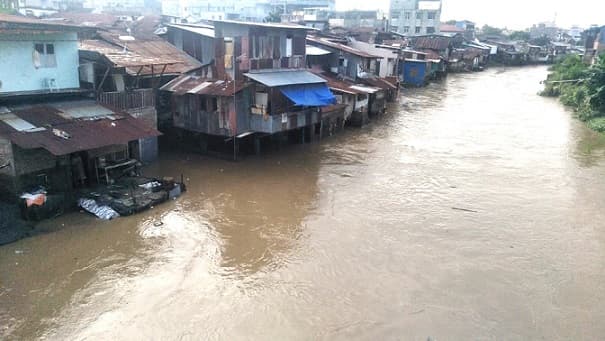 curah_hujan_tinggi_di_pegunungan_medan_maimun_banjir_pagi_ini