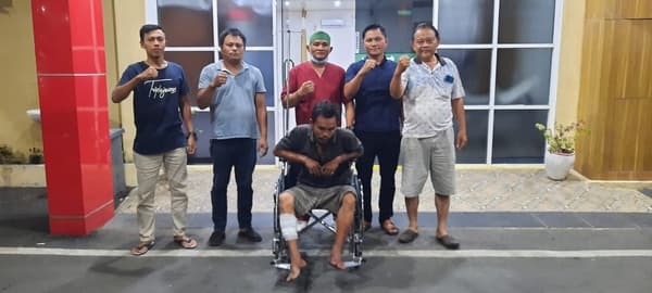 curi_bunga_bonsai_seharga_rp_8_juta_polsek_medan_barat_tembak_pelaku