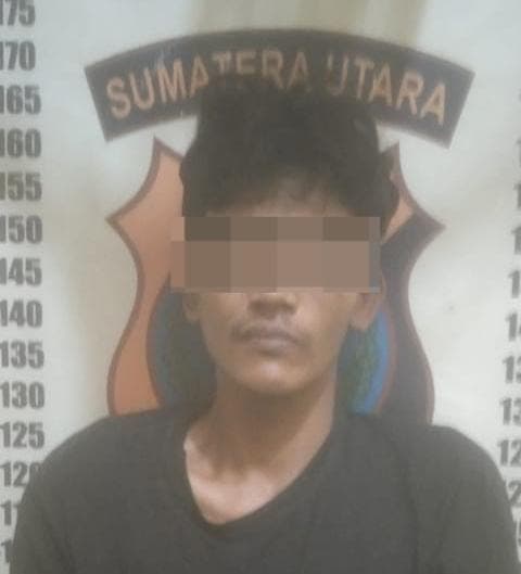 curi_laptop_pelaku_ditangkap_polsek_siantar_martoba_di_rumah