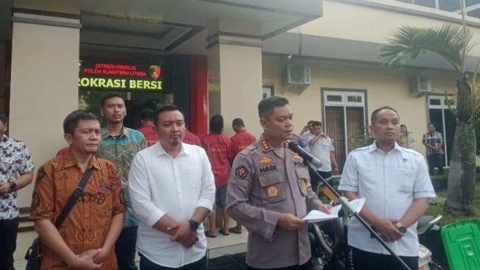 curi_sawit_6_pelaku_dibekuk_polisi_di_simalungun