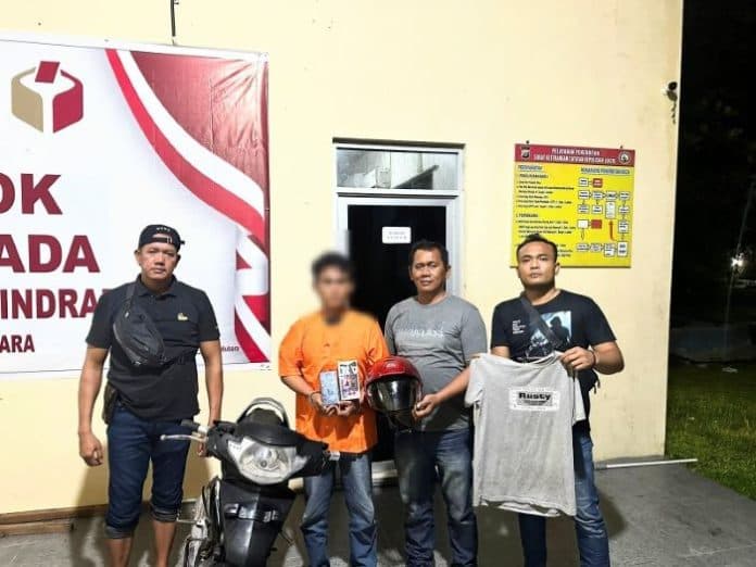 curi_sepeda_motor_dan_handphone_tersangka_diringkus_di_rumah_saudaranya