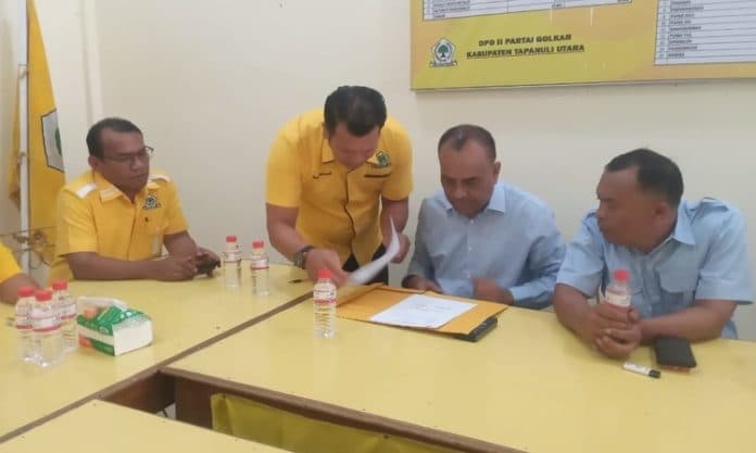 daftar_ke_golkar_erikson_sianipar_siap_membangun_taput_5_tahun_mendatang