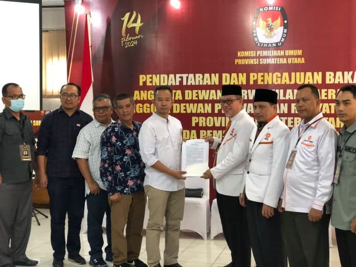 daftarkan_100_bacaleg_pks_targetkan_20_kursi_di_dprd_sumut