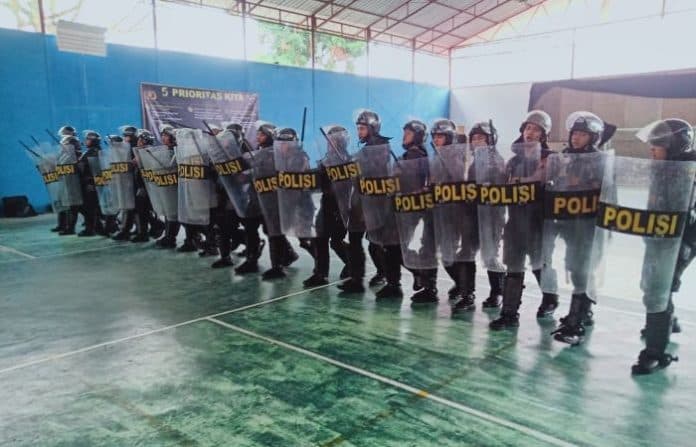 dalmas_polres_tanjungbalai_latihan_kemampuan_kendalikan_massa