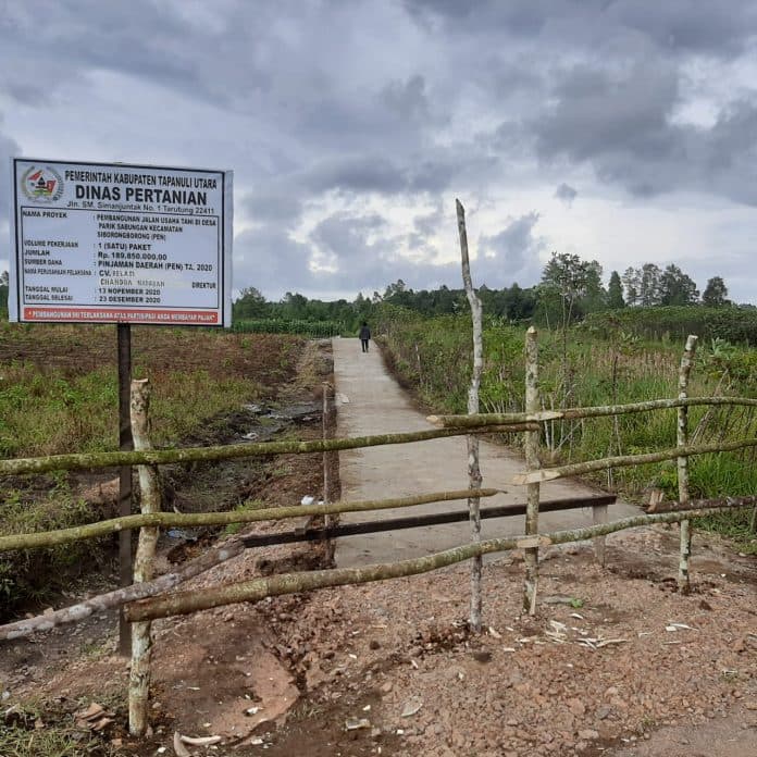 dana_pen_tidak_tepat_sasaran_pembangunan_jut_hanya_menuju_areal_milik_kades