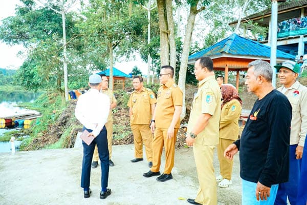 danau_laut_tador_bakal_jadi_bumi_perkemahan_kedua_di_sumut