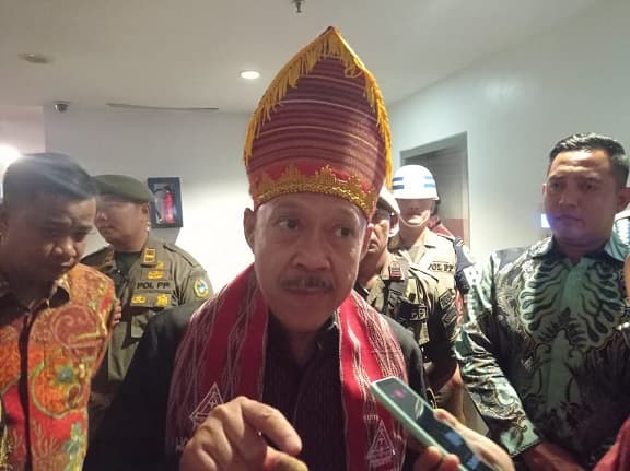 danau_toba_dapat_kartu_kuning_sekdaprov_sumut_penataan_tengah_diproses
