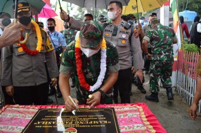 dandim_0212ts_resmikan_kampung_pancasila_di_sipirok