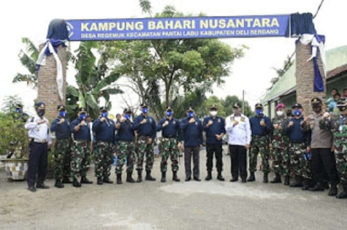 danlantamal_i_belawan_resmikan_desa_rugemuk_menjadi_kampung_bahari_nusantara