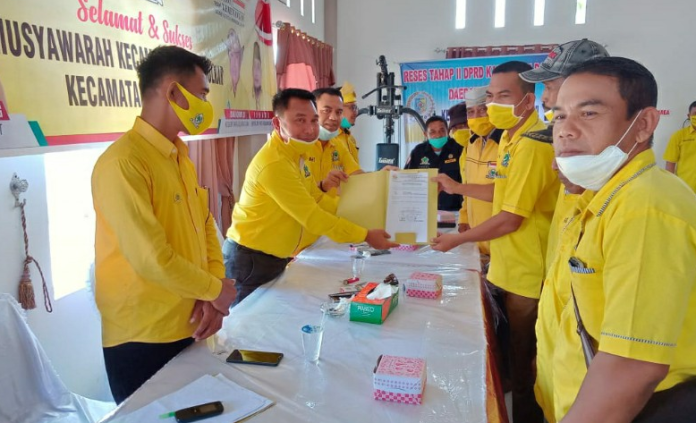 datuk_zainuddin_terpilih_jadi_ketua_partai_golkar_kecamatan_tanjung_tiram