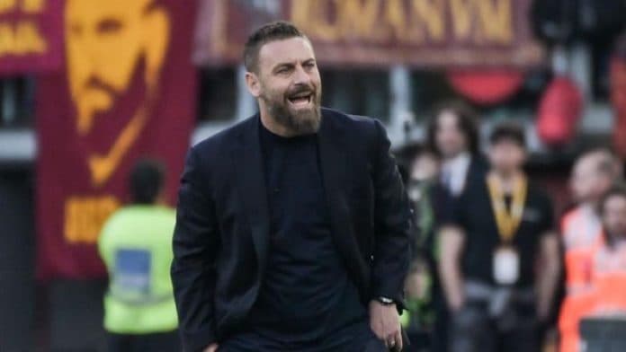 de_rossi_jalani_debut_manis_sebagai_pelatih_di_derby_roma
