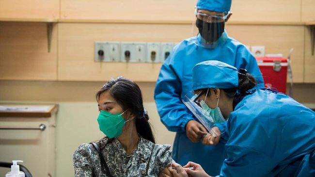 demam_nyeri_kondisi_450_relawan_vaksin_corona_china_di_bandung
