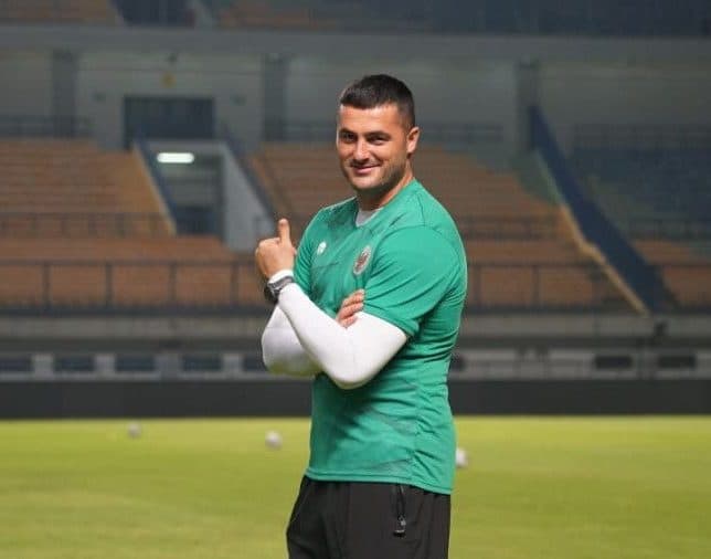 demi_rawat_ibu_sakit_asisten_pelatih_timnas_indonesia_mundur