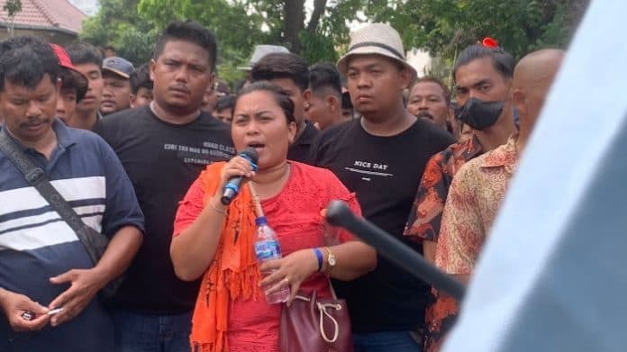 demo_kantor_denpom_i5_medan_ini_tuntutan_massa