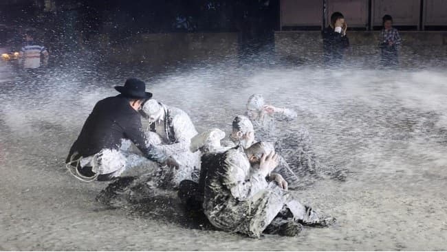 demo_warga_israel_tolak_usia_wamil_jadi_21_tahun