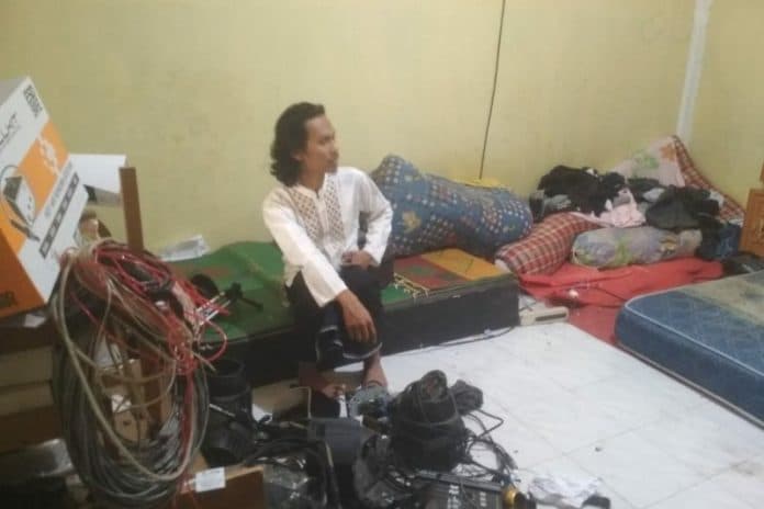 densus_88_geledah_kamar_terduga_terorisme_di_bandarlampung