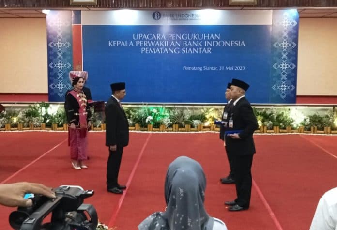 deputi_gubernur_minta_pimpinan_baru_bi_siantar_mampu_kendalikan_inflasi