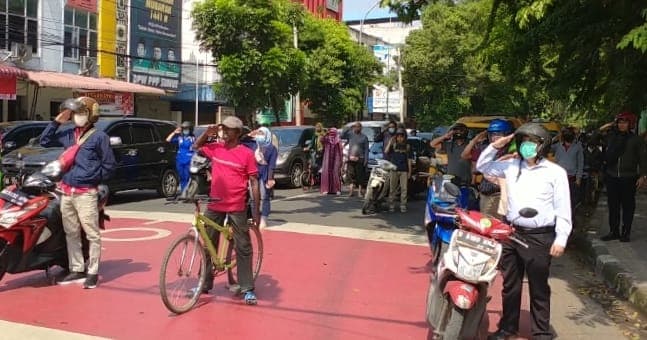 detik_detik_proklamasi_sirine_menggema_di_balai_kota_medan