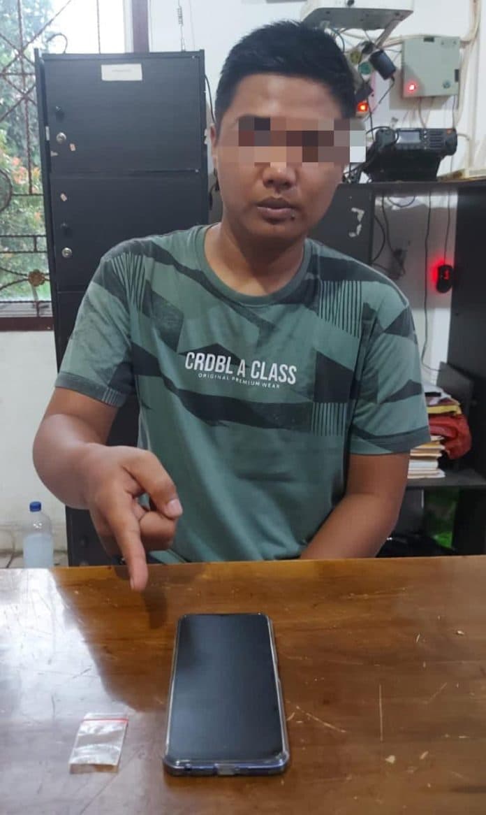 dibocorkan_warga_pria_ini_ditangkap_satres_narkoba_polres_simalungun_di_purbasari