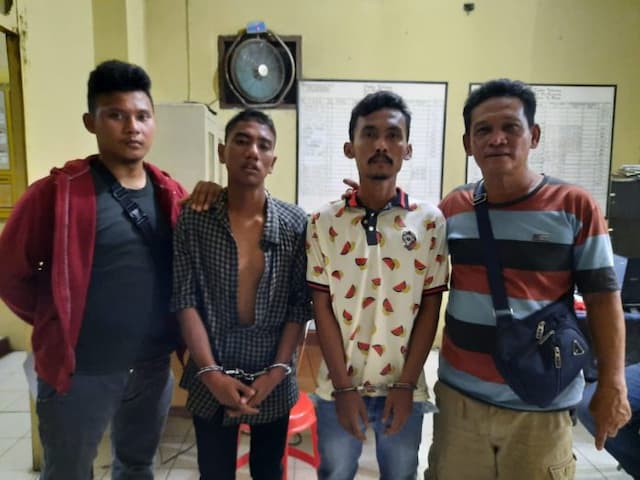 diciduk_jual_sabu_honorer_rsud_teungku_mansyur_bernyanyi