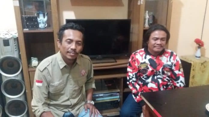 didampingi_ormas_pbb_orang_tua_remaja_putri_asal_medan_melapor_ke_polres_samosir
