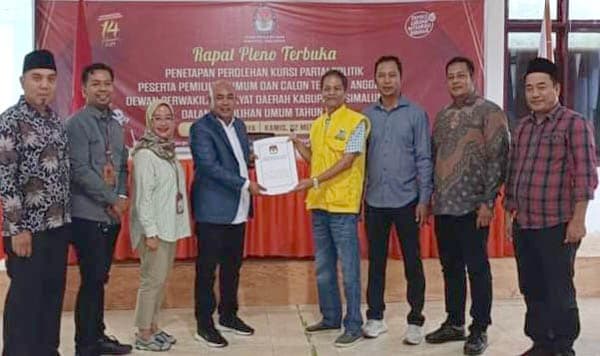 didominasi_golkar_ini_50_anggota_dprd_simalungun_terpilih
