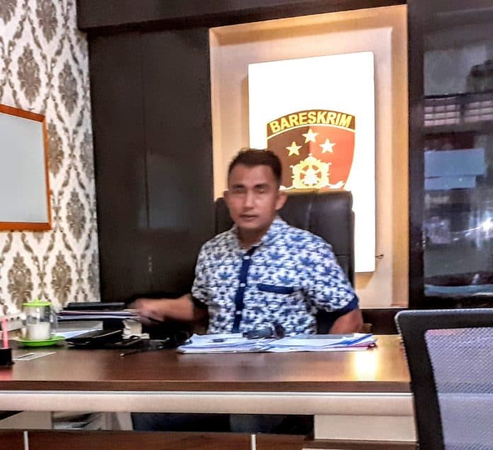 diduga_hina_bupati_batu_bara_lewat_medsos_orang_ini_harus_terima_bagiannya