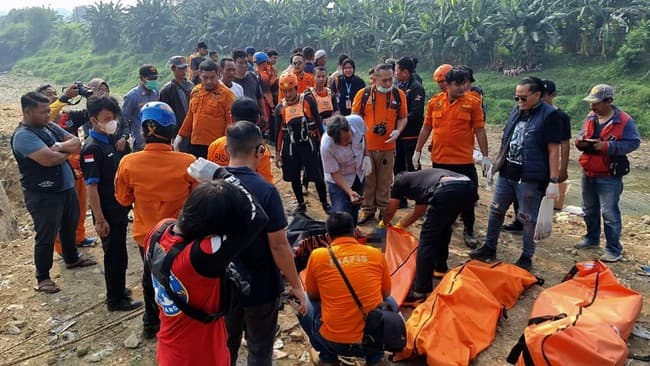 diduga_hindari_patroli_polisi_7_remaja_tewas_usai_lompat_ke_sungai