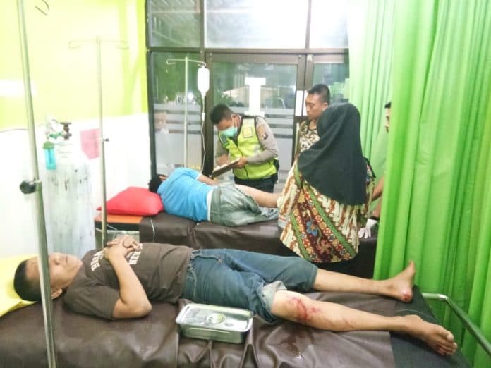 diduga_mabuk_pengendara_revo_tabrak_agya