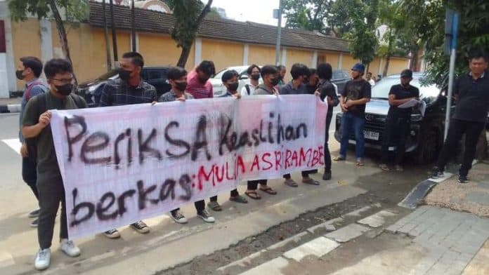 diduga_palsukan_sttb_sma_amb_minta_kpu_medan_batalkan_berkas_bacaleg