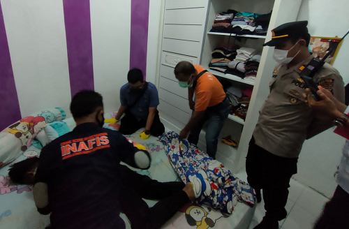 diduga_sakit_jantung_karyawan_bumn_ka_tewas_di_rumahnya