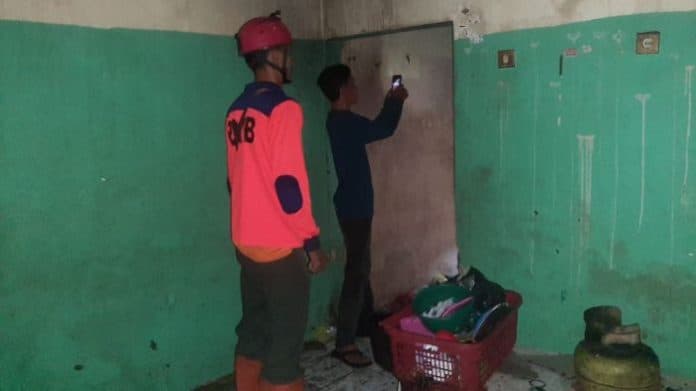 diduga_tabung_gas_bocor_rumah_di_sunggal_terbakar_saat_malam_idul_adha