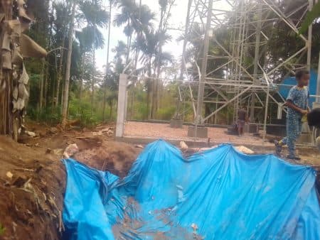 diduga_tak_berizin_warga_pangaribuan_dairi_protes_pembangunan_tower