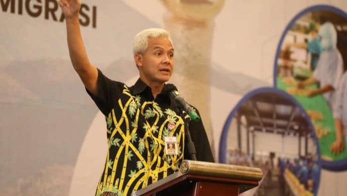 diduga_terima_suap_rp_100_m_ganjar_pranowo_dilaporkan_ke_kpk