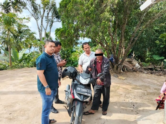 diduga_terlibat_pencurian_pria_berusia_51_tahun_diringkus_sat_reskrim_polres_dairi