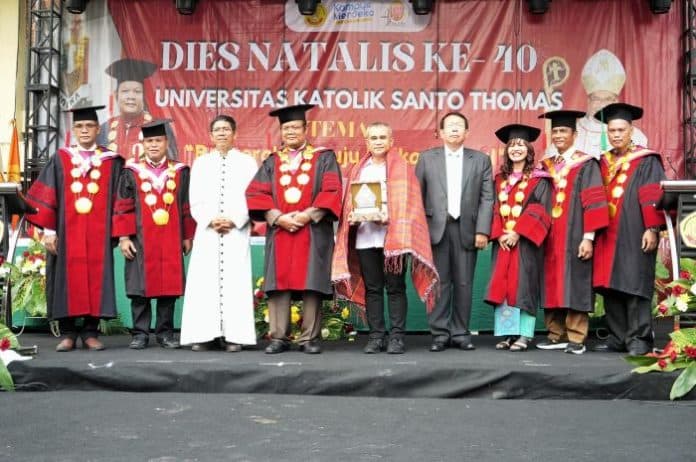 dies_natalis_ke_40_wali_kota_bobby_harap_unika_santo_thomas_lahirkan_prestasi_membanggakan