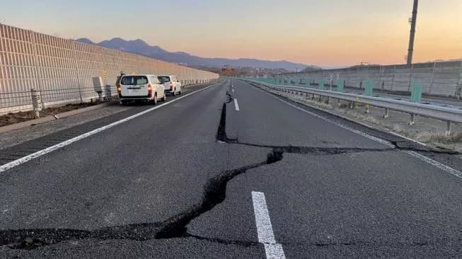 diguncang_gempa_pemerintah_jepang_periksa_kerusakan_dan_korban_jiwa