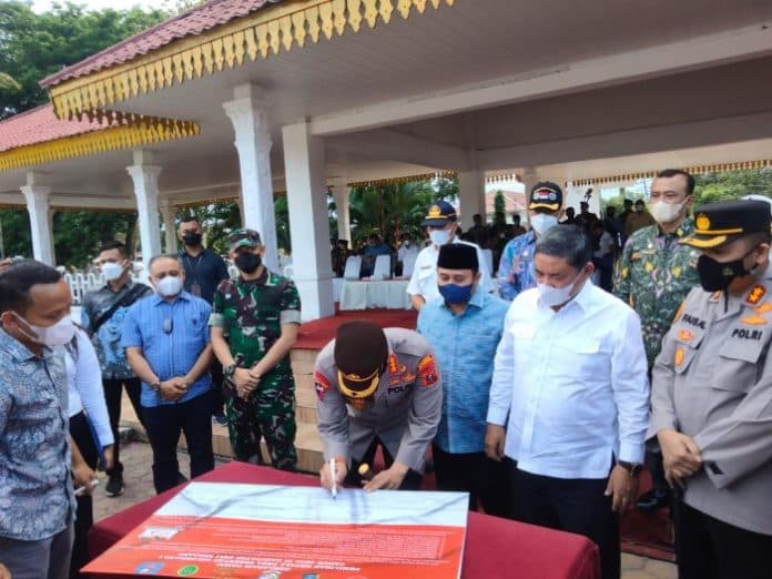 dihadiri_wabup_deli_serdang_1008_cakades_deklarasi_damai_pilkades_serentak