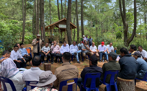 diizinkan_kelola_300_ha_hutan_dprd_sumut_minta_warga_manfaatkan_dengan_baik