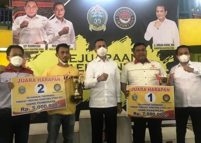 dijanjikan_dispora_simalungun_tak_kunjung_kucurkan_bonus_para_pelatih