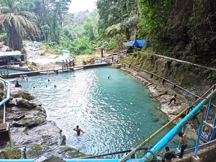 dikenal_sejak_tahun_80an_manigom_nauli_kini_jadi_lokasi_favorit_wisatawan